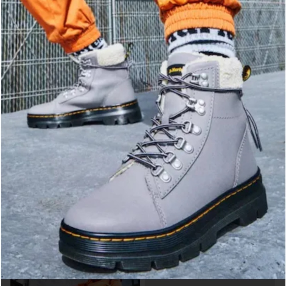 NWT Dr. Martens AirWair Combs Faux Fur Oil Full Grained Warmwair Gray Boots 6
